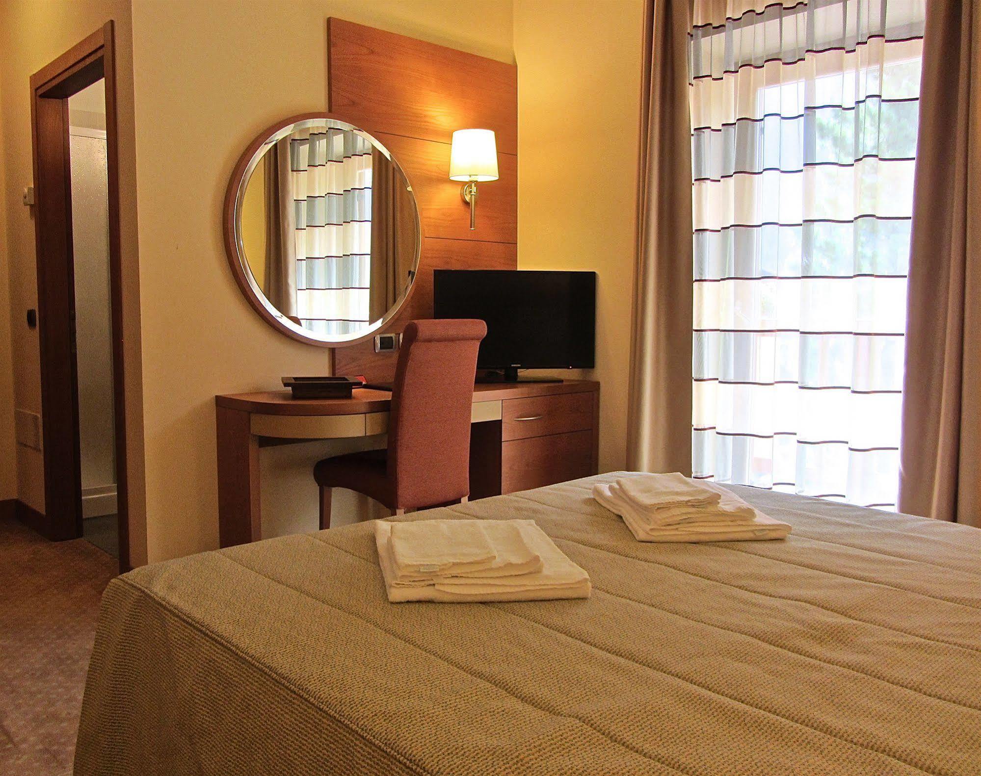 Relais San Giusto Hotel กัมปีเตลโลดีฟัสซา ภายนอก รูปภาพ