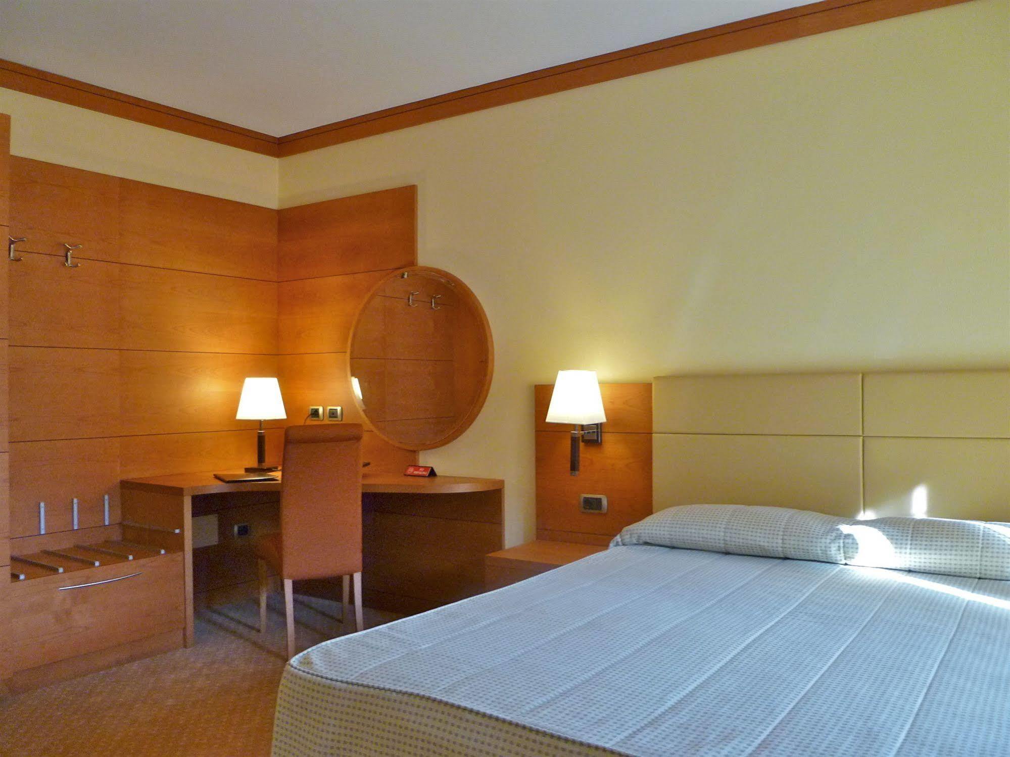 Relais San Giusto Hotel กัมปีเตลโลดีฟัสซา ภายนอก รูปภาพ