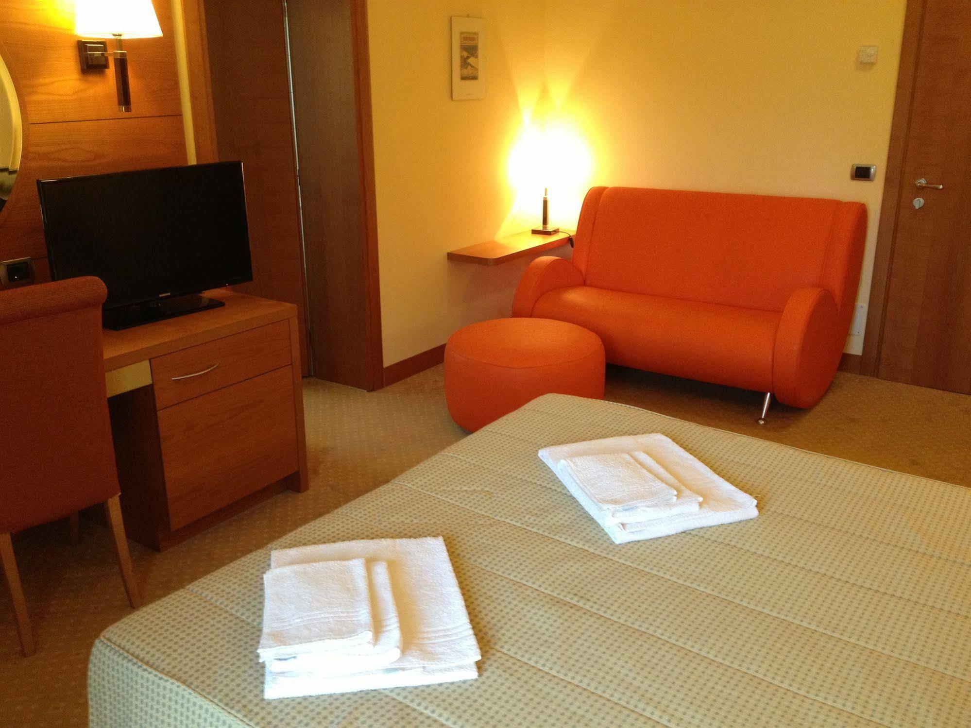Relais San Giusto Hotel กัมปีเตลโลดีฟัสซา ภายนอก รูปภาพ